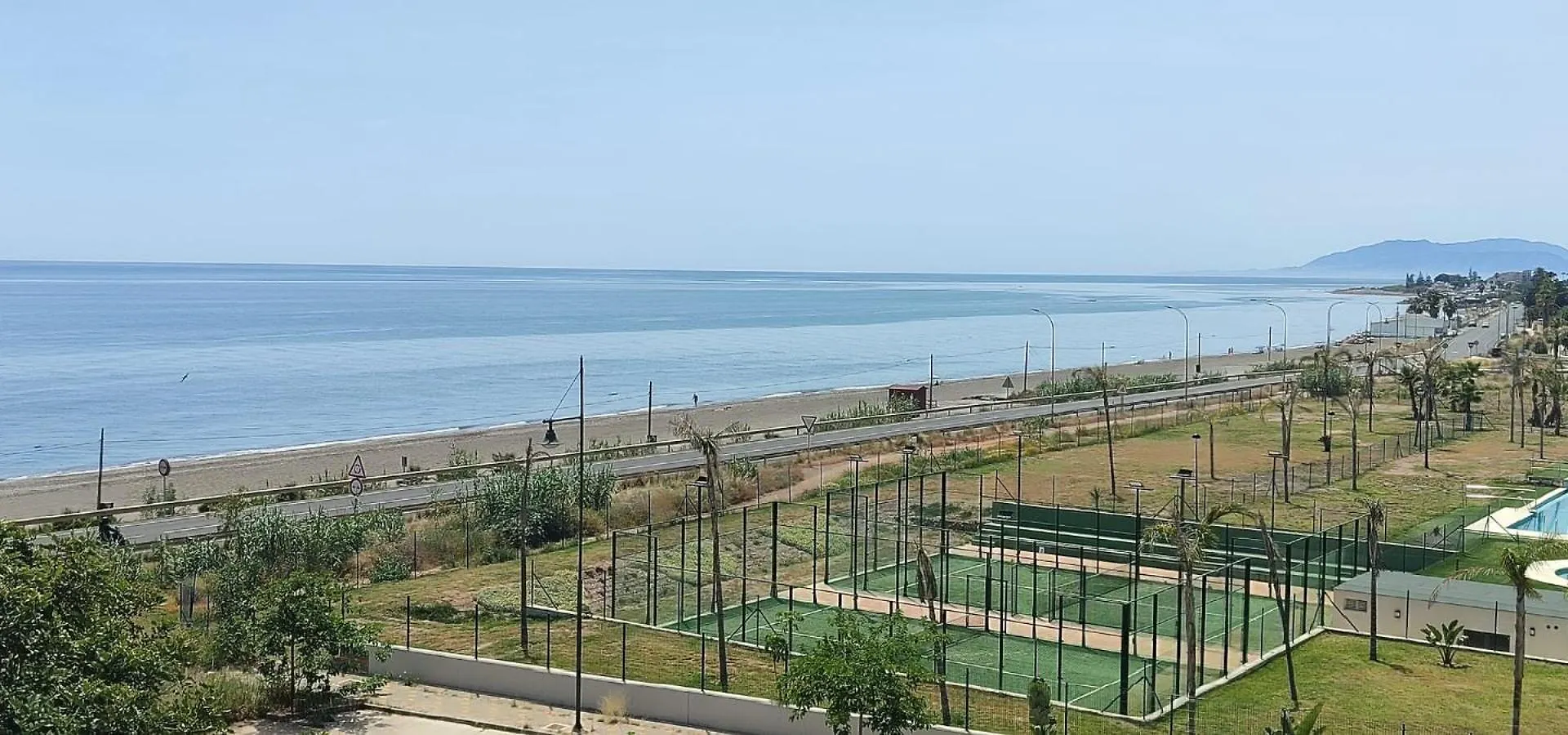 Valle Niza Beach 2 Velez Malaga 0*,